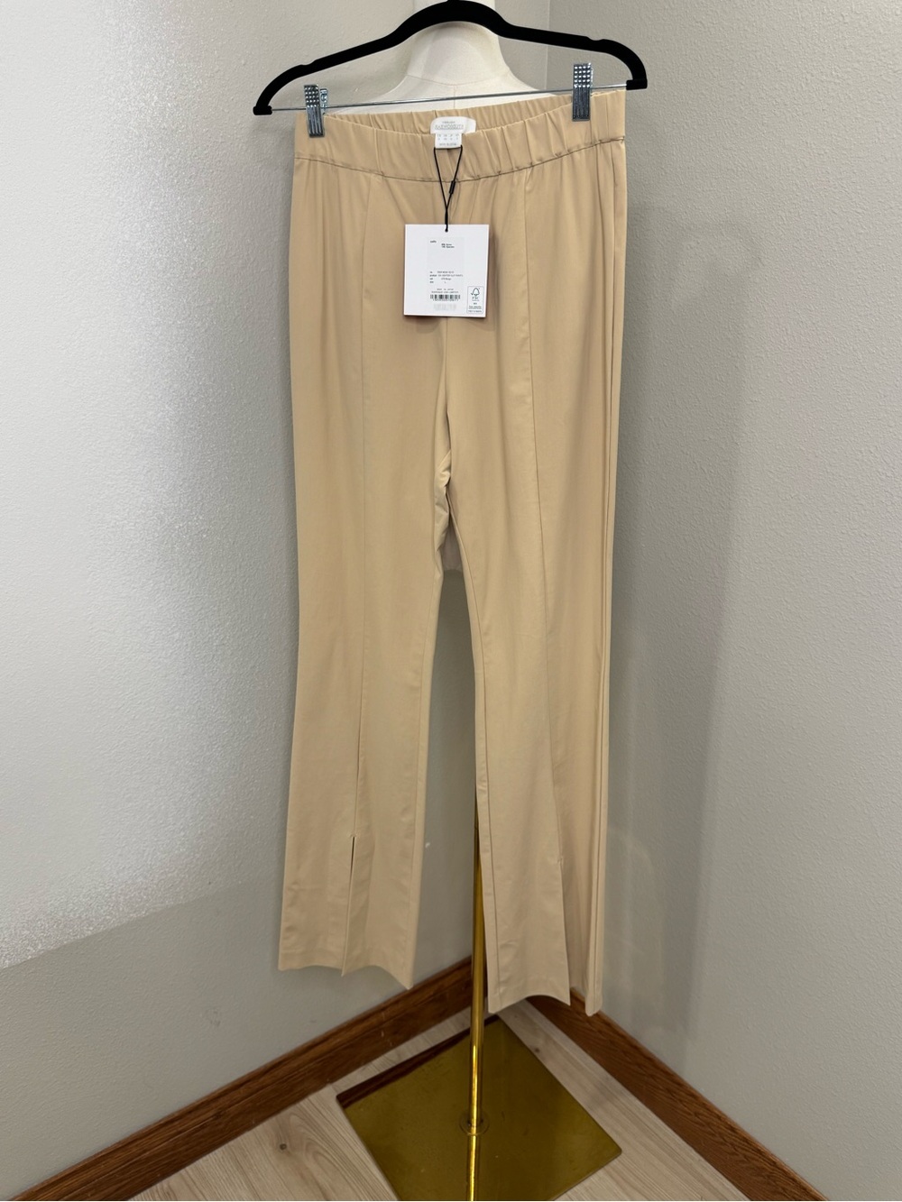 Moussy Studiowear Center Slit Pants Beige L Stretch Pull On Made in Japan NWT